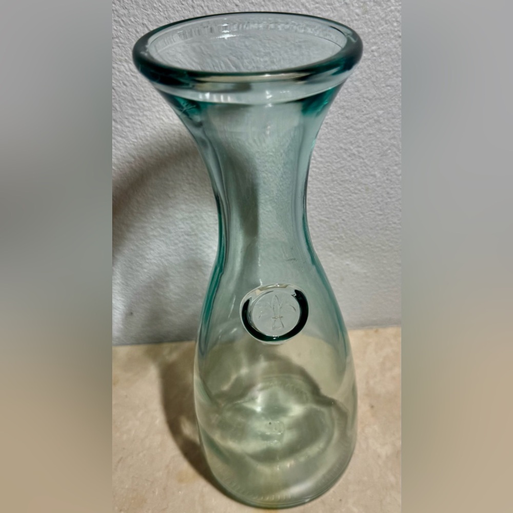 Vetreria Etrusca green glass fleur-de-lis wine carafe /decanter.  1000ml. VTG.